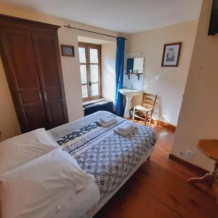 Hotel Des Voyageurs Ferrières-Saint-Mary